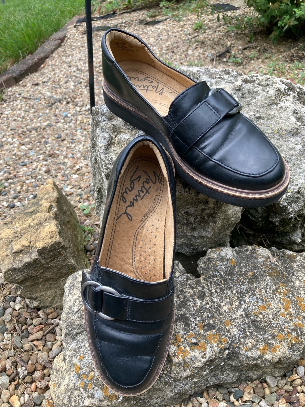 Natural Soul Size 7M Eddie black slip on loafers